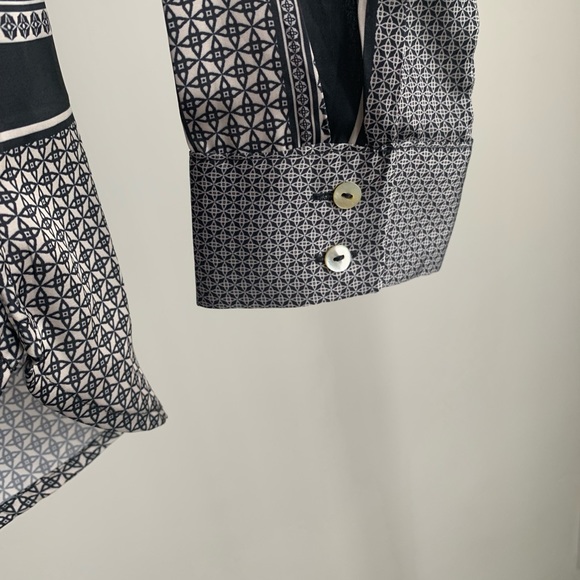 H&M Blouse - Picture 7 of 8